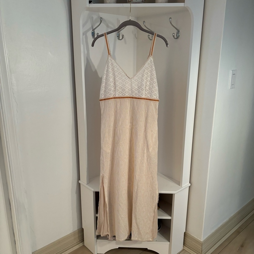 Zara eyelet cream maxi dress size xsmall NWT